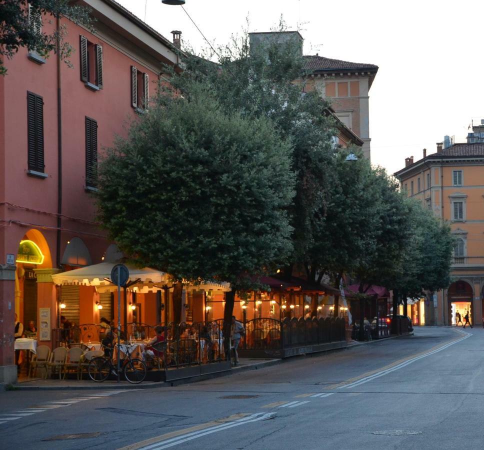 Charming Flat Righi Bologna Appartement Buitenkant foto