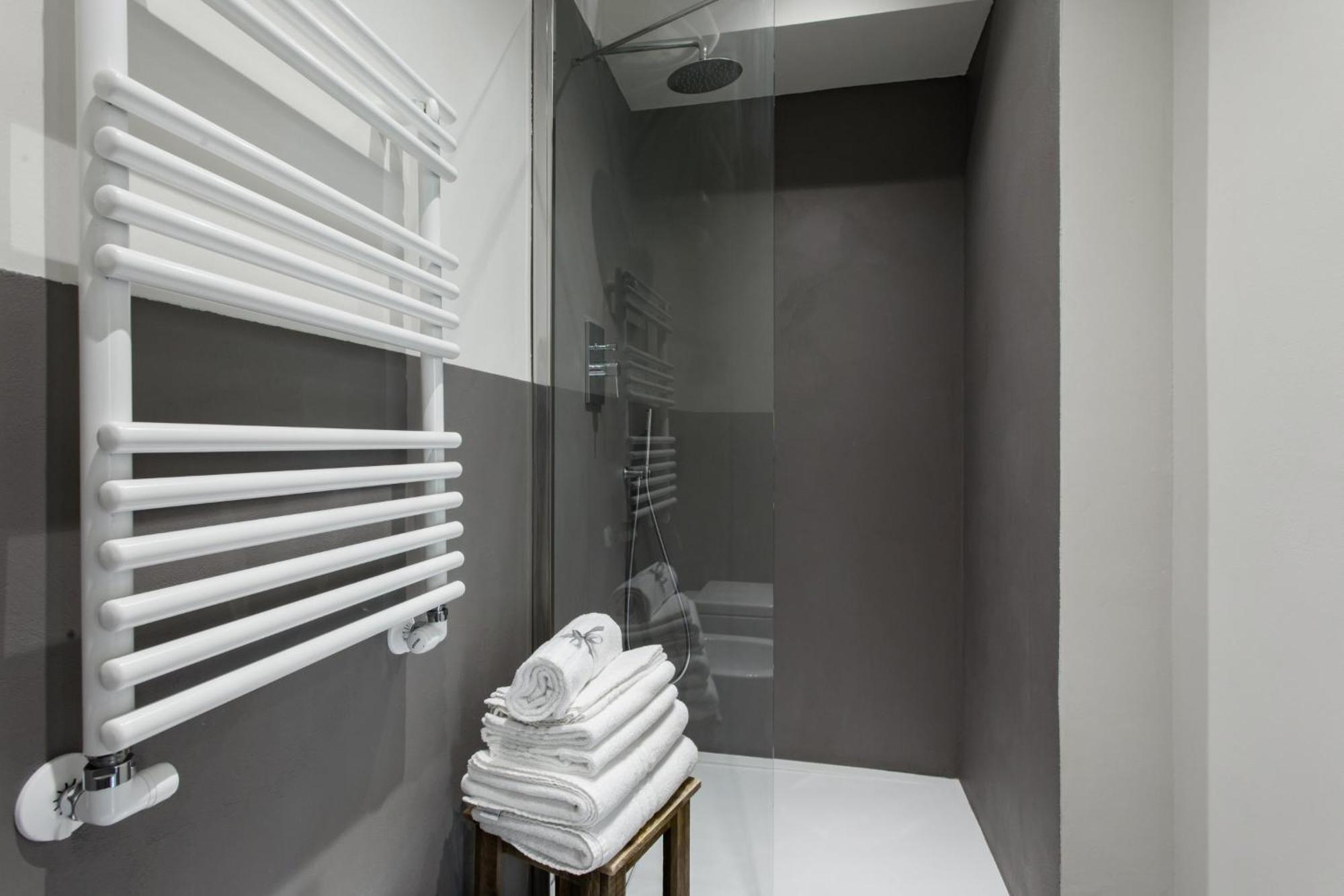 Charming Flat Righi Bologna Appartement Buitenkant foto